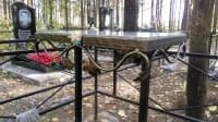 Столик на кладбище СТ-ГР008